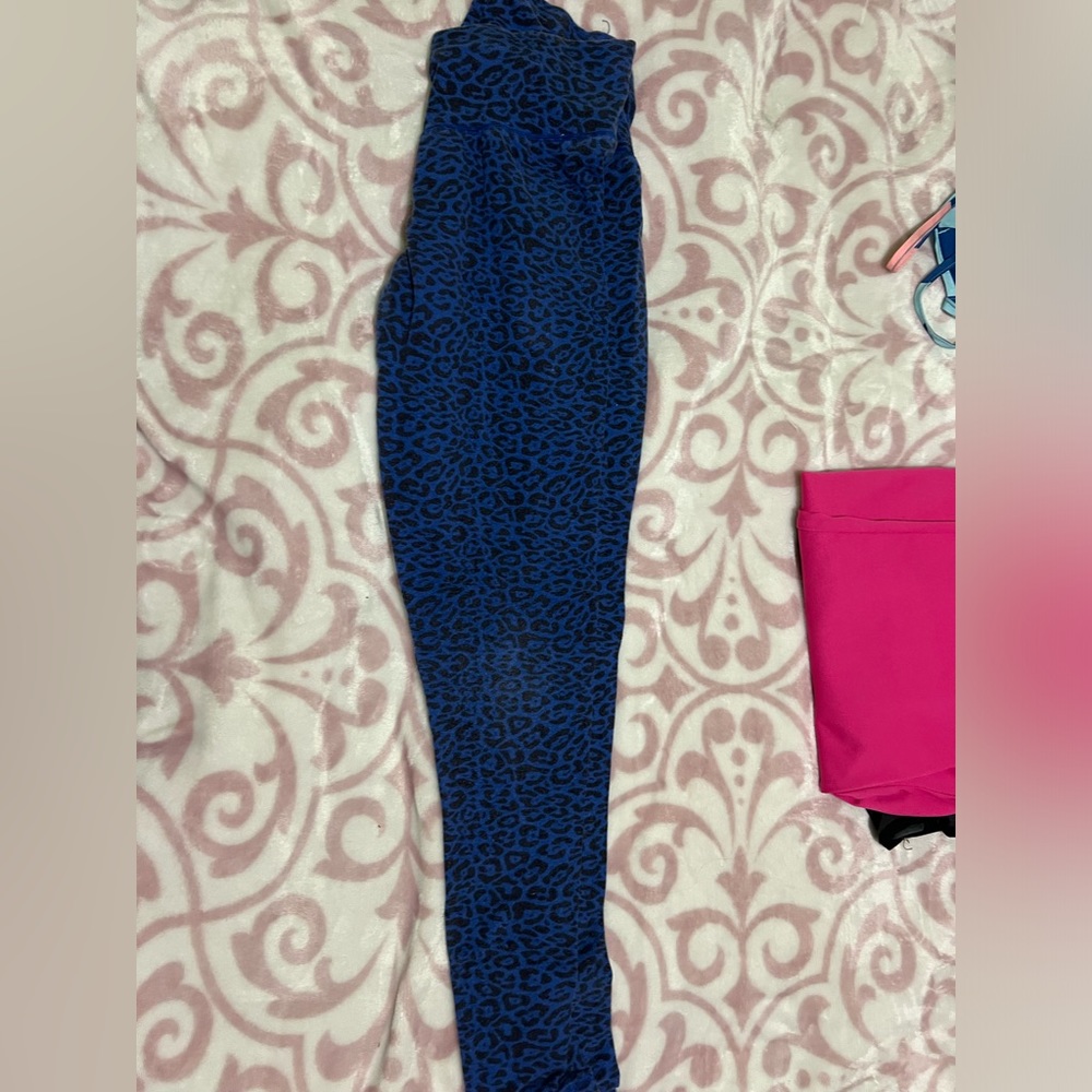 Blue cheetah, print leggings
